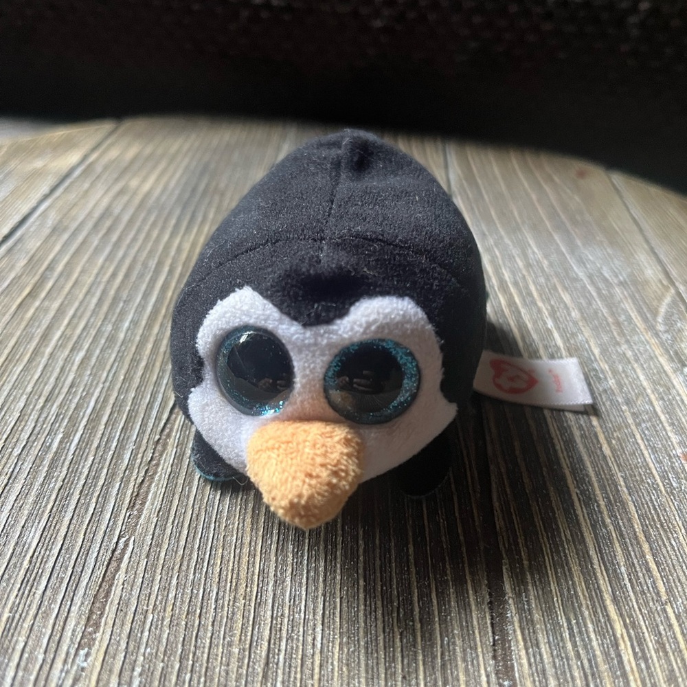 TY Beanie Teeny Baby Penguin Plush Stuffed Animal Mini Collectible